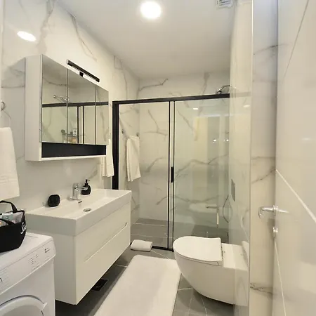 Pine 1 In The Center Apartment *