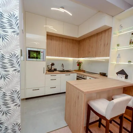 Pine 1 In The Center Апартаменты *