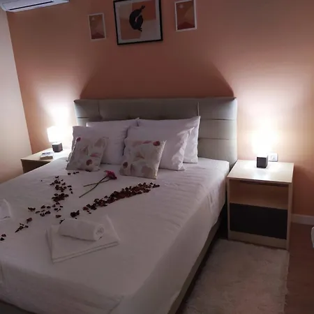 Pine 1 In The Center Apartman Trebinje