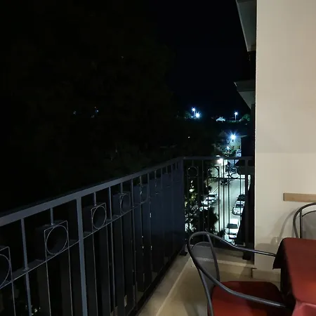 Pine 1 In The Center Apartment Trebinje